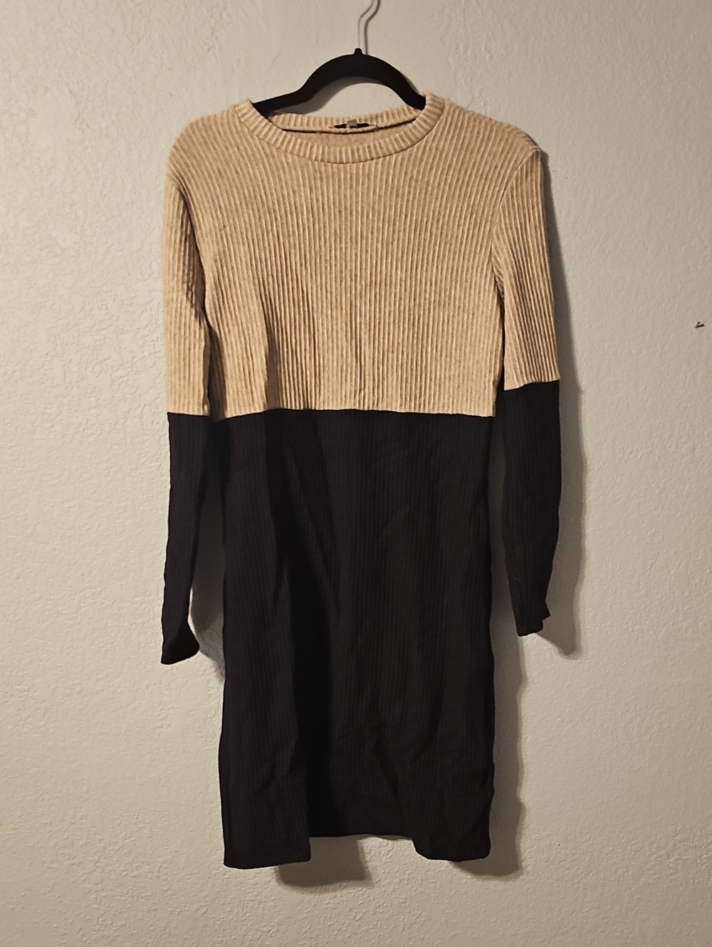 Colorblock Ribbed Long Sleeve Dress in Cream and Black